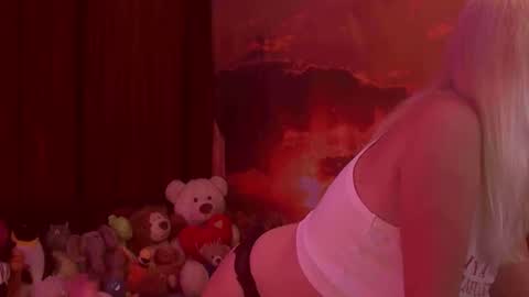 Monika    online show from 15, 11, 2025