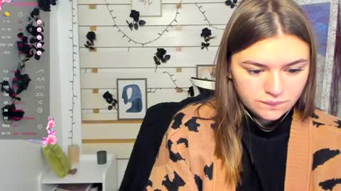 Monika online show from 31, 10, 2025