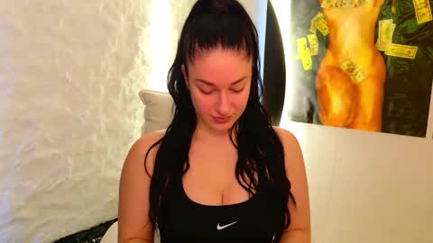 Snapshot of monique_a chatting on 13, 9, 2025 Ask me online show from 13, 9, 2025