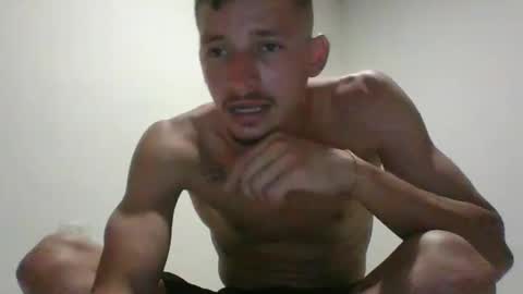 monito_hot17 online show from 21, 12, 2025