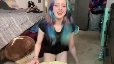 MonMon online show from 7, 2, 2026