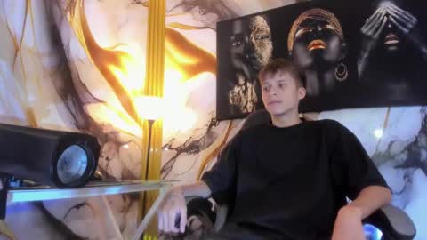 mono_blonde online show from 3, 10, 2025