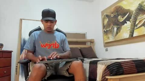 Snapshot of monsoon_the_best chatting on 18, 3, 2026 monsoon_the_best online show from 18, 3, 2026