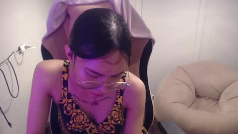 ELYSE A SIMPLE GIRL online show from 11, 2, 2025