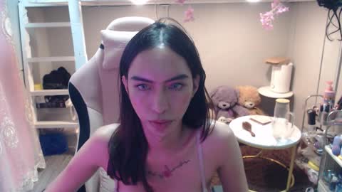 ELYSE A SIMPLE GIRL online show from 29, 11, 2025