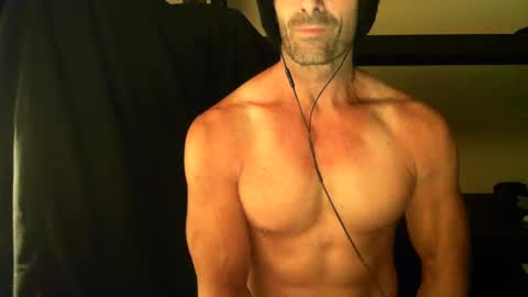 monsterdildos online show from 18, 1, 2025