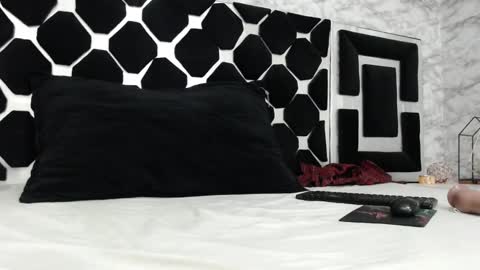 Snapshot of monsterhole91 chatting on 18, 2, 2025 Linda Darling online show from 18, 2, 2025