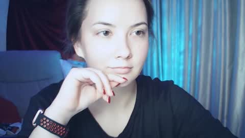 moodiemira online show from 11, 11, 2025