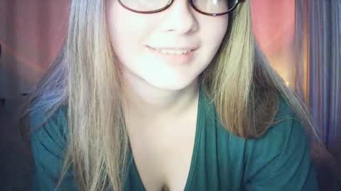 moodiemira online show from 5, 3, 2026