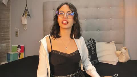 Elizabeth  online show from 18, 11, 2025