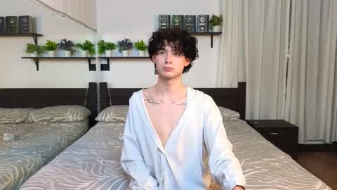 Snapshot of moon_gloww chatting on 12, 2, 2026 moon_gloww online show from 12, 2, 2026