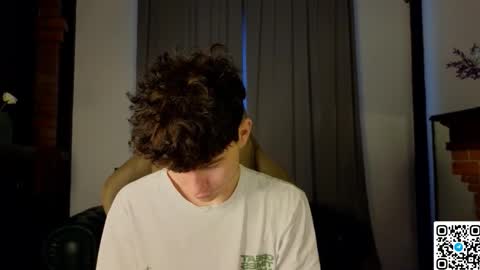 Snapshot of moon_gloww chatting on 14, 3, 2026 moon_gloww online show from 14, 3, 2026