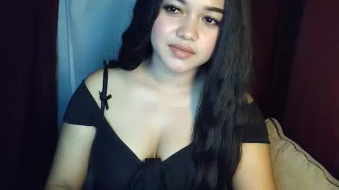 Snapshot of moon_of_desirexx chatting on 13, 11, 2025 Joy online show from 13, 11, 2025