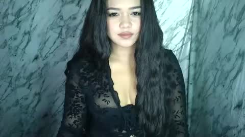 Snapshot of moon_of_desirexx chatting on 17, 12, 2025 Joy online show from 17, 12, 2025