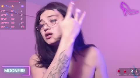 Snapshot of moonfiredance chatting on 26, 11, 2025 Nicky online show from 26, 11, 2025