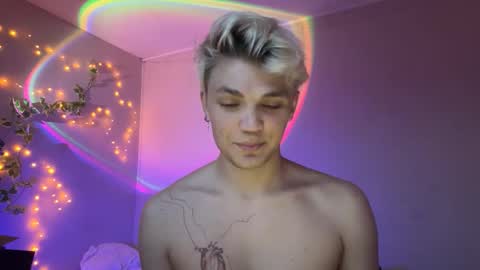 Snapshot of moonflamek chatting on 22, 12, 2025 moonflamek online show from 22, 12, 2025