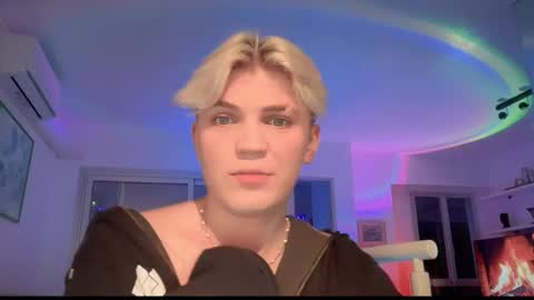 Snapshot of moonflamek chatting on 22, 2, 2026 moonflamek online show from 22, 2, 2026