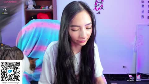 Snapshot of moonlady_ chatting on 1, 2, 2025 MOON online show from 1, 2, 2025