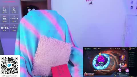 Snapshot of moonlady_ chatting on 11, 2, 2025 MOON online show from 11, 2, 2025