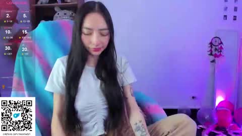 Snapshot of moonlady_ chatting on 5, 3, 2025 MOON online show from 5, 3, 2025