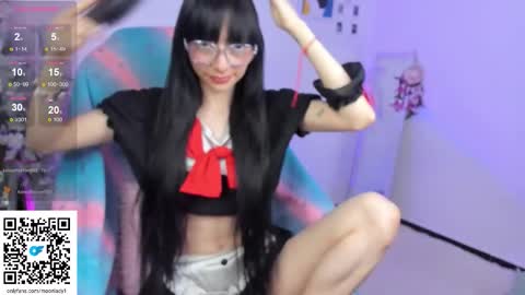 Snapshot of moonlady_ chatting on 17, 9, 2025 MOON online show from 17, 9, 2025