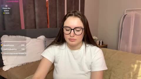 Kate online show from 3, 2, 2026