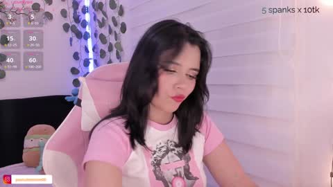 moonliight__ online show from 8, 1, 2025