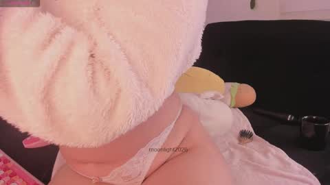 Snapshot of moonliight__ chatting on 16, 2, 2026 moonliight__ online show from 16, 2, 2026