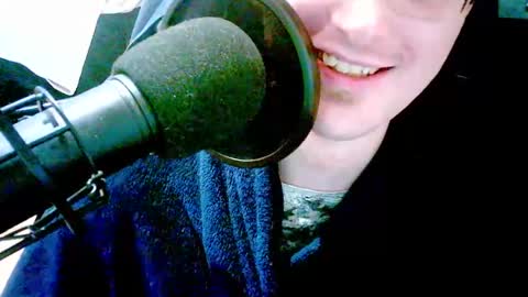 Snapshot of moonsire chatting on 5, 1, 2025 Moonsire online show from 5, 1, 2025