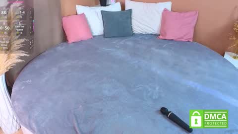 Snapshot of moontongue chatting on 11, 9, 2025 Trisha online show from 11, 9, 2025