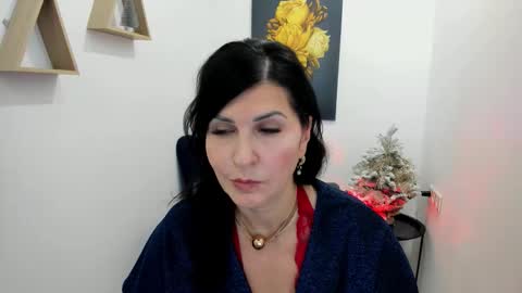 Snapshot of moonvelour chatting on 30, 11, 2025 Ask me online show from 30, 11, 2025