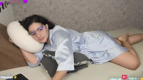 Moon Woman online show from 30, 1, 2025
