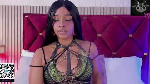 Snapshot of morena3000 chatting on 24, 3, 2026 Morticia online show from 24, 3, 2026