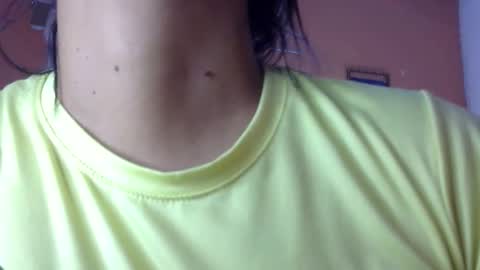 Snapshot of morenita5640 chatting on 14, 10, 2025 morenita5640 online show from 14, 10, 2025