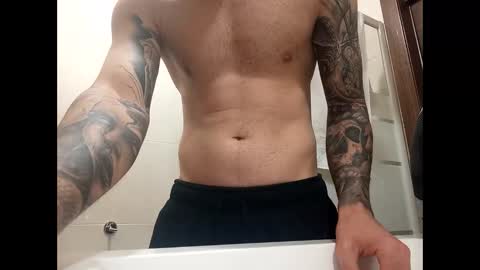 Snapshot of morenoguapo24 chatting on 4, 12, 2024 Cloud Strife online show from 4, 12, 2024