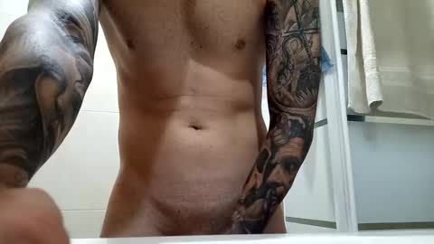 Snapshot of morenoguapo24 chatting on 12, 9, 2025 Cloud Strife online show from 12, 9, 2025