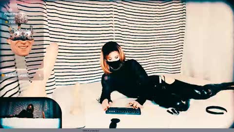 Snapshot of morphelina chatting on 3, 12, 2025 Morphelina online show from 3, 12, 2025