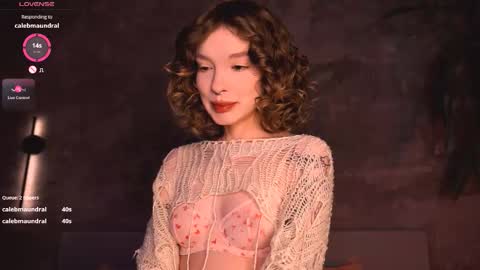 Snapshot of morphesoull chatting on 17, 11, 2025 morphe online show from 17, 11, 2025