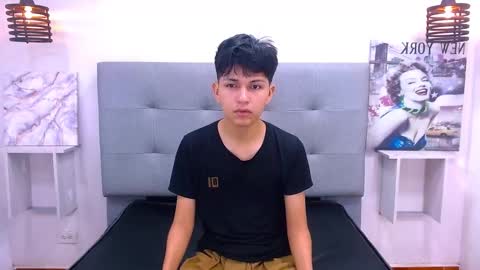 Snapshot of mortelle_ chatting on 7, 11, 2025 MORTELLE online show from 7, 11, 2025