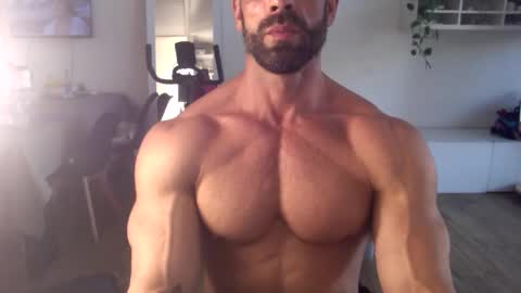 Snapshot of mosh2 chatting on 15, 11, 2025 Kattie Mosh online show from 15, 11, 2025