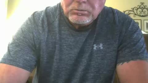 Snapshot of motorguy08 chatting on 23, 10, 2025 motorguy08 online show from 23, 10, 2025