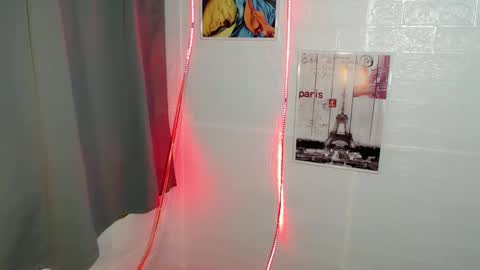 Snapshot of mouiline_rouge69 chatting on 16, 2, 2025 mouiline_rouge69 online show from 16, 2, 2025