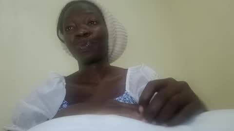 Snapshot of mouthymiss chatting on 9, 10, 2025 Mouthymiss online show from 9, 10, 2025