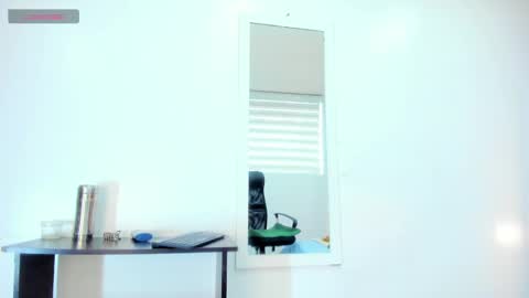 Snapshot of moxa_hot chatting on 31, 10, 2025 moxa hot online show from 31, 10, 2025