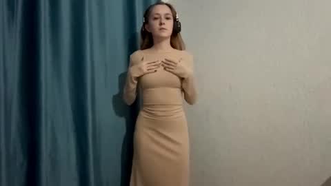 Snapshot of mozelleberendt chatting on 29, 11, 2025 Jenny online show from 29, 11, 2025