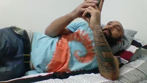 Mr8 online show from 22, 12, 2024
