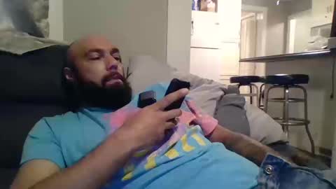 Mr8 online show from 10, 10, 2025