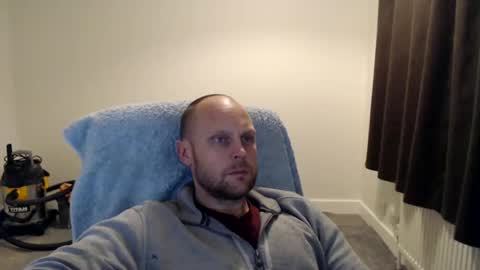 Mr Baldy Likes to Chat online show from 24, 10, 2025