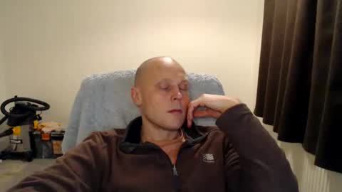 Mr Baldy Likes to Chat online show from 7, 11, 2025