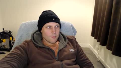 Mr Baldy Likes to Chat online show from 22, 11, 2025